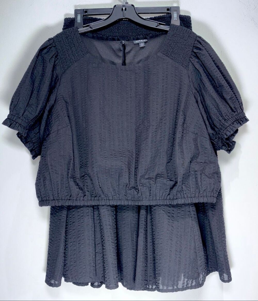 Torrid black crop top / skirt set size 2